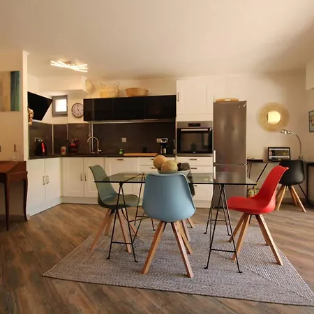 Hyerol Pour 4 Personnes Avec Parking Proche Des Plages Et Restaurants A Йер