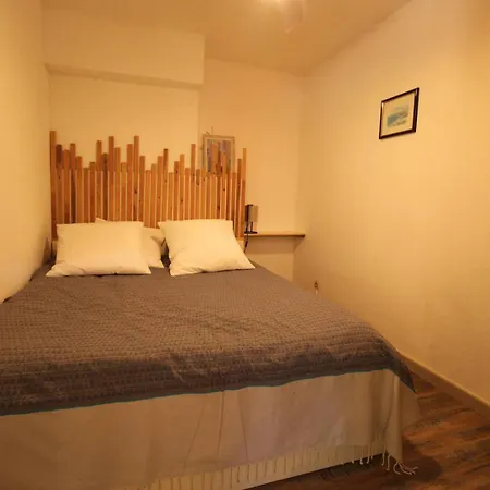 Апартаменты Hyerol Pour 4 Personnes Avec Parking Proche Des Plages Et Restaurants A