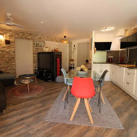 Hyerol Pour 4 Personnes Avec Parking Proche Des Plages Et Restaurants A Йер