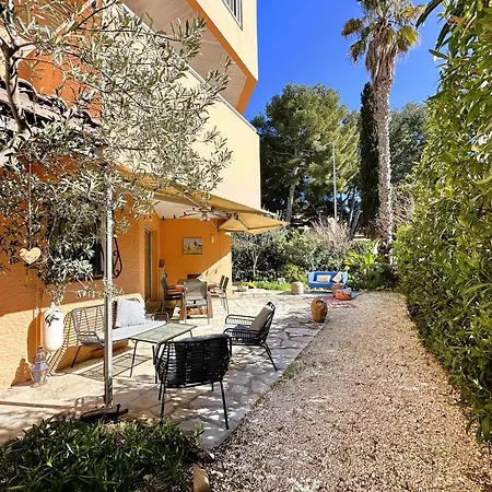 Hyerol Pour 4 Personnes Avec Parking Proche Des Plages Et Restaurants A Hyères