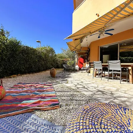 Hyerol Pour 4 Personnes Avec Parking Proche Des Plages Et Restaurants A Hyères