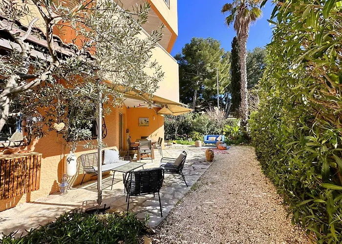 Hyerol Pour 4 Personnes Avec Parking Proche Des Plages Et Restaurants à Hyères