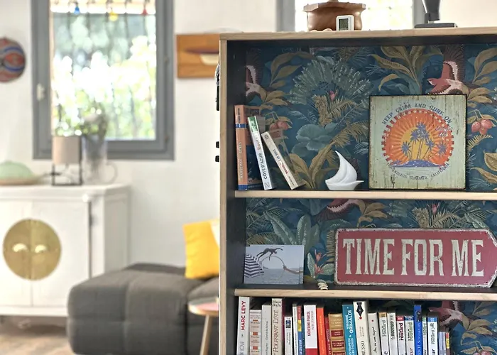 Hyerol Pour 4 Personnes Avec Parking Proche Des Plages Et Restaurants A Lejlighed