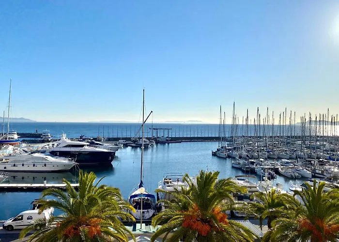 Hyerol Pour 4 Personnes Avec Parking Proche Des Plages Et Restaurants à Appartamento